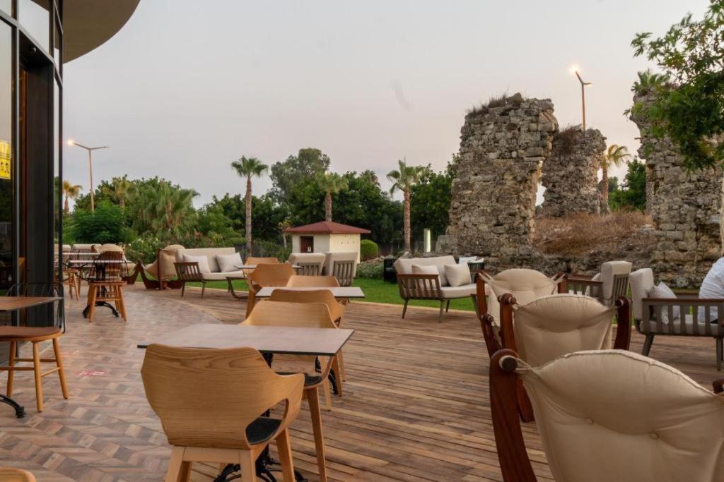 Side Square Hotel Экстерьер фото